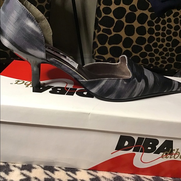 Diba Pointed Toe, Kitten Heel Pumps - Picture 2 of 4